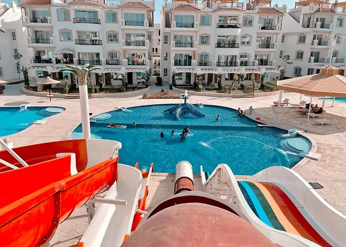 Hills Two Bedrooms Apartment *